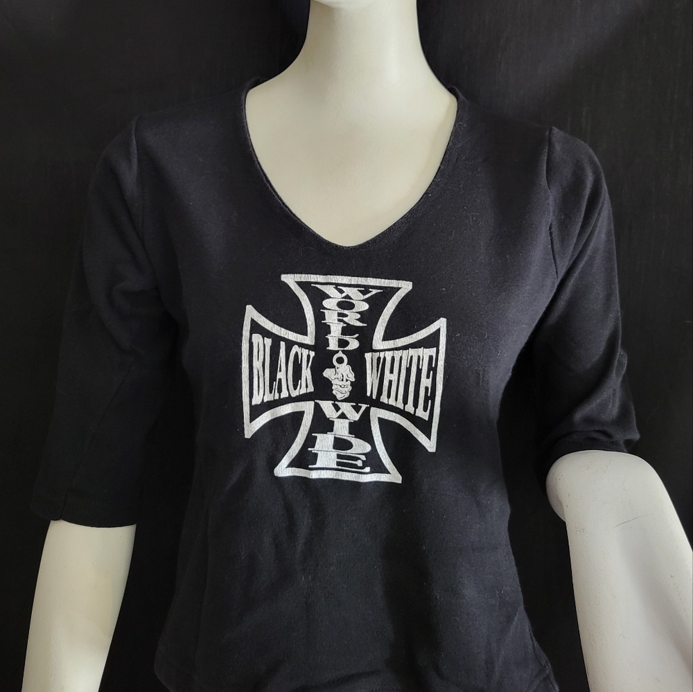 Vintage Harley Davidson Womens Black & White Worldwide Shirt Medium 100% Cotton